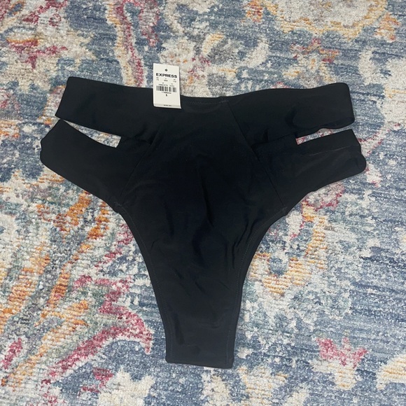 High waisted slit open bikini bottom - Picture 2 of 6